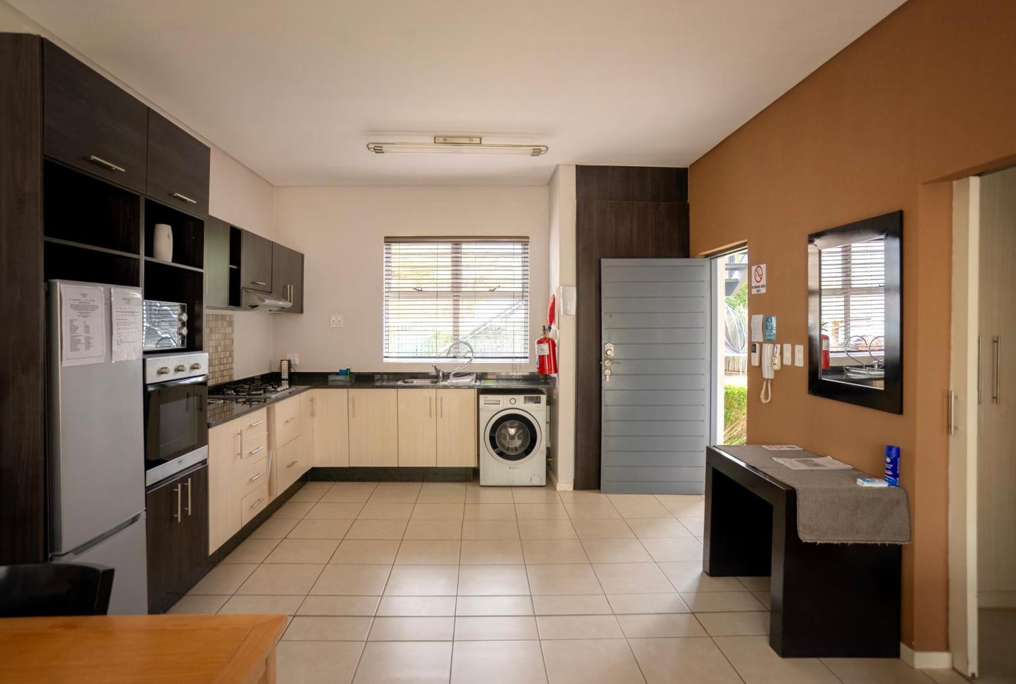 Apartments @ 125 Gaborone Eksteriør bilde